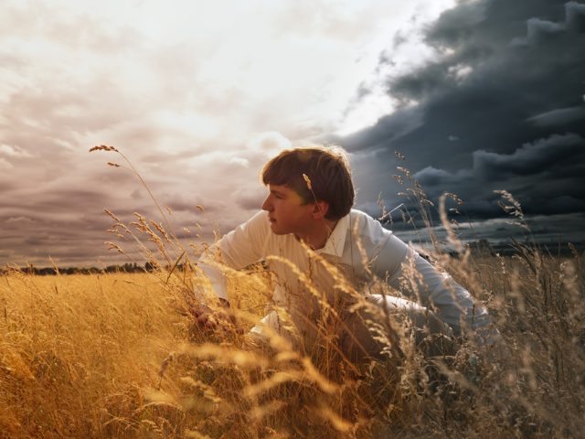 Berlin Singer-Songwriter Oskar Brandt Makes His Mark with “Now or Never”